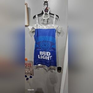 Costume medium - large adults with a tab headband.